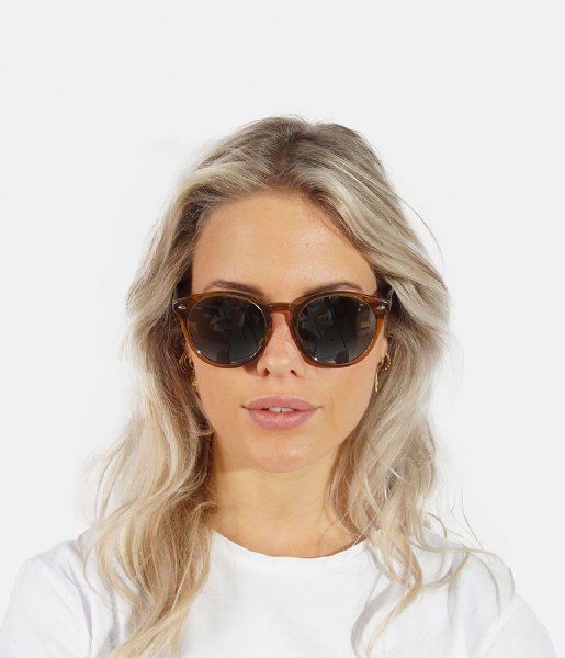 IKKI  Lexi Sunglasses  crystal brown grey (30-9)