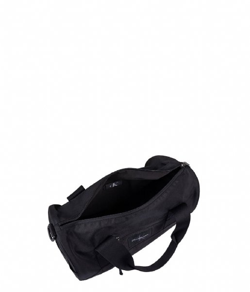 Calvin Klein  Sport Essentials Duffle 38 Cb Black (BDS)