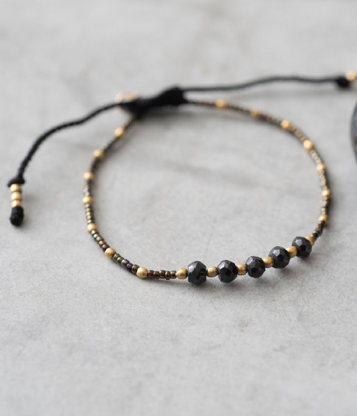A Beautiful Story  Family Black Onyx Gold Bracelet gold colored