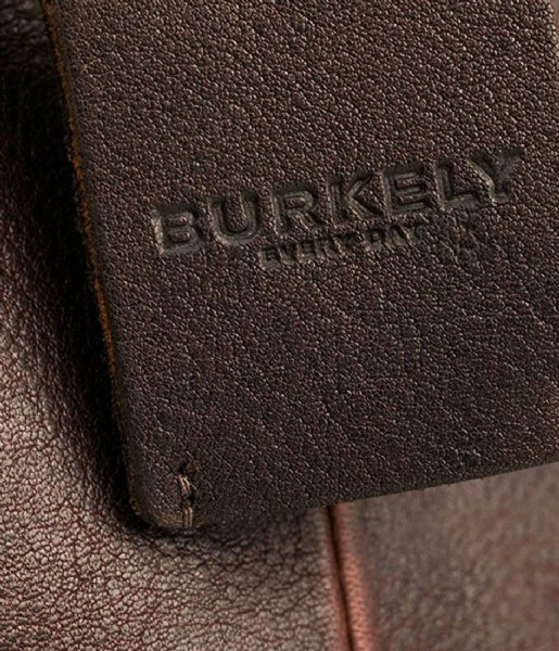 Burkely  Antique Avery Passportcover Bruin (20)