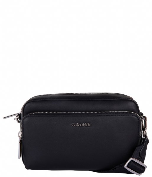 Calvin Klein  Ck Must Camera Bag W Pocket Lg Ck Black (BAX)