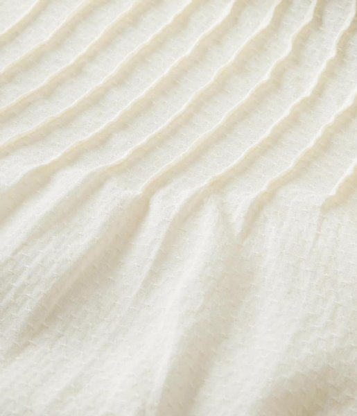 Scotch and Soda  Pin-Tuck Ruffled Seasonal Shirt Aged White (0402)