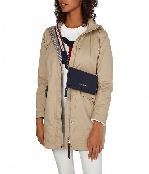 Tommy Hilfiger  Iconic Tommy Crossover Desert Sky (DW5)